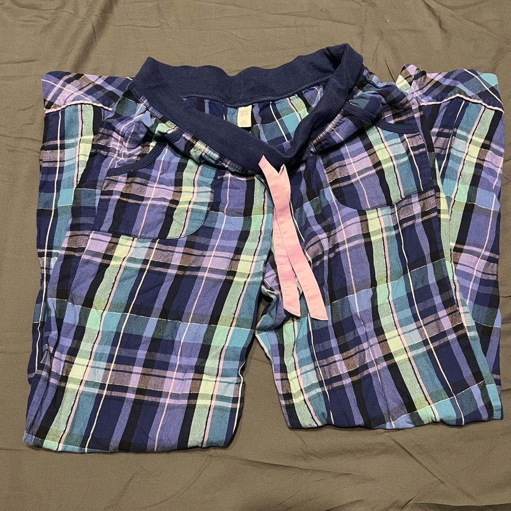 Victoria’s Secret Pajamas with Pink Tie